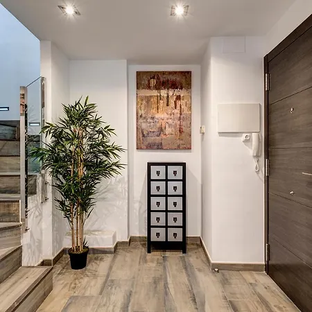 Apartment Dreams Port *