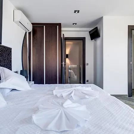 Apartment Dreams Port